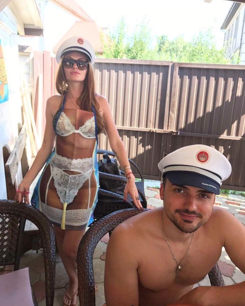 Glory to the Kaminsky legs