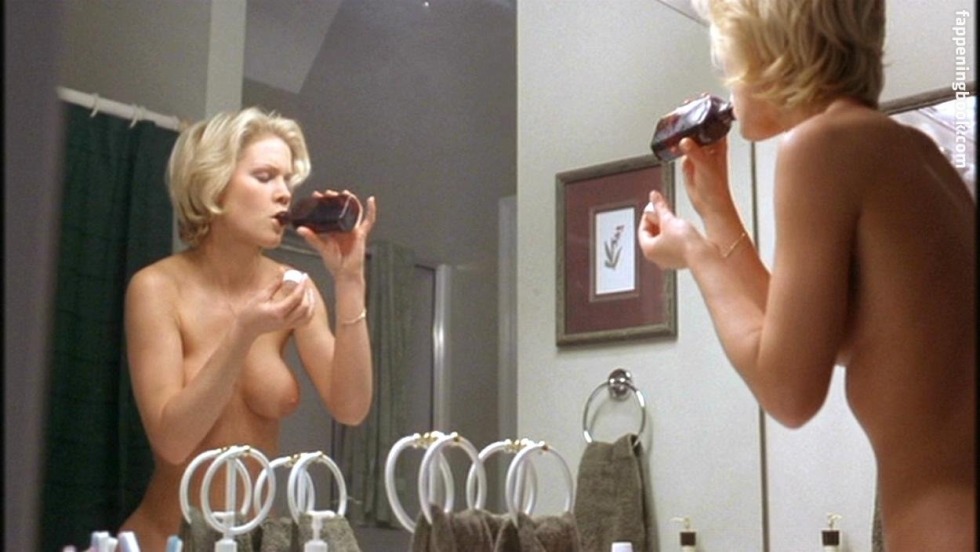 Hope Davis Naked Tits