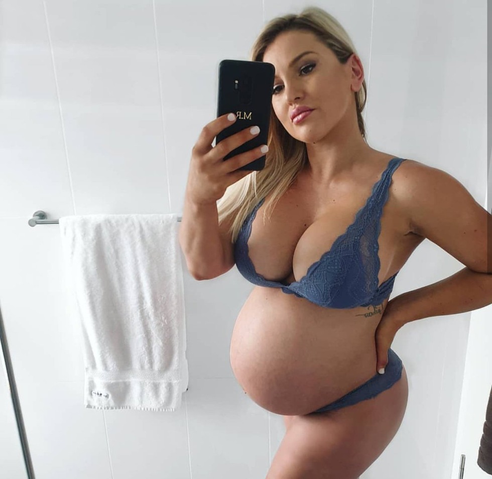 Long pear -shaped boobs Puffy Nipples 2020