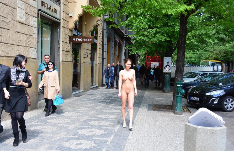 Dressed and Undressed Netherlands Contest