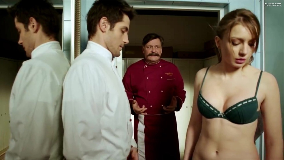 Valeria Fedorovich in a lifchik