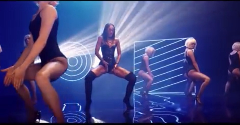 Completely naked Buzova