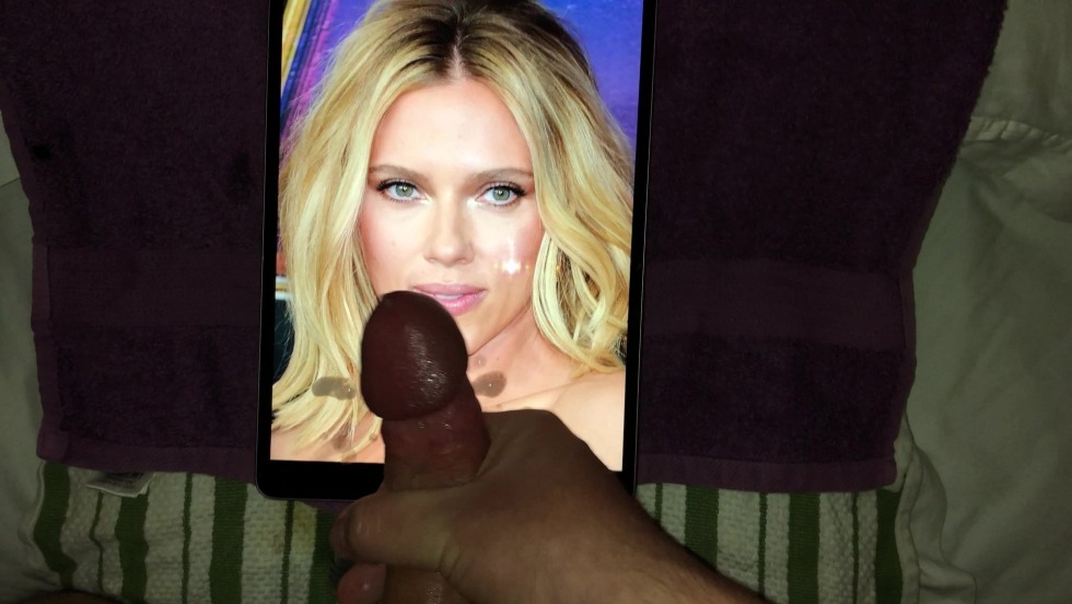 Scarlett Johansson and Hulk Anal