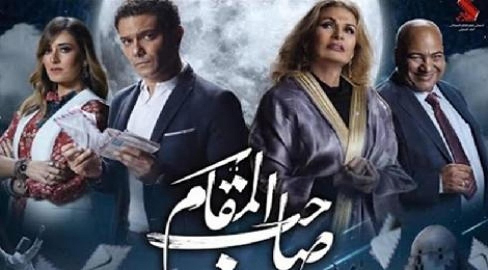 Mom kisses the son of a teenager