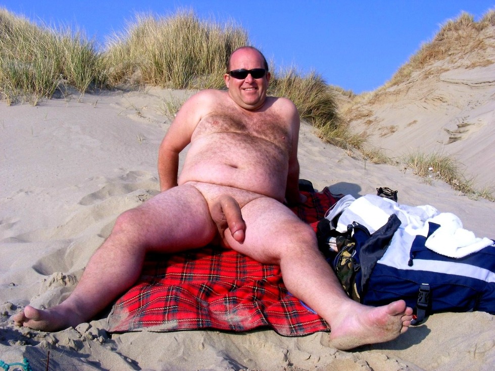 Guys swim without panties