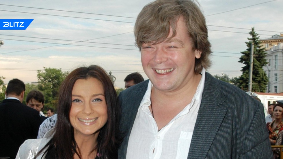 Lyrics of the song my love is dear