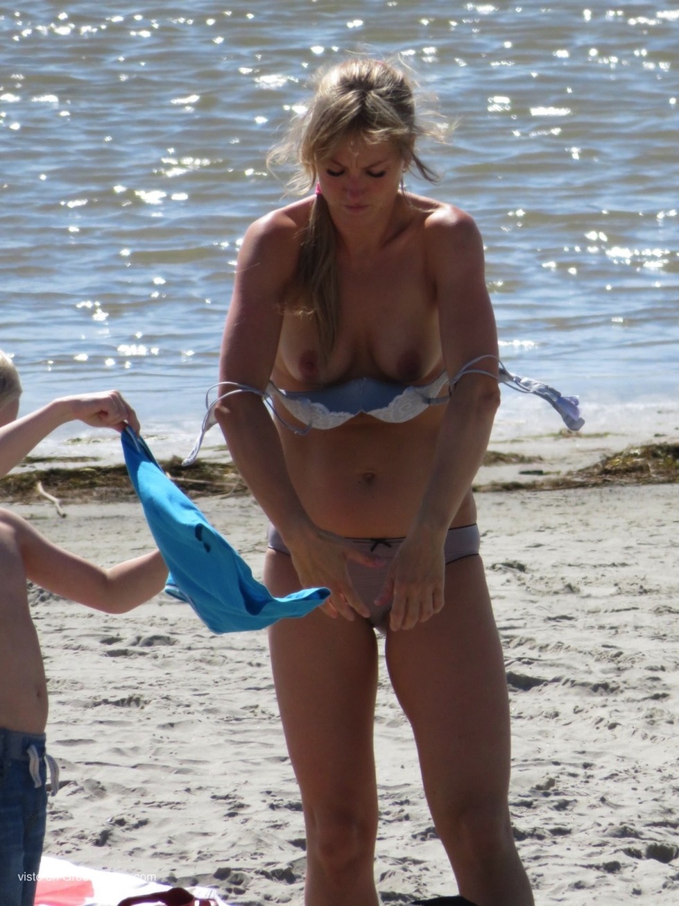 Charlotte Casiragy is naked