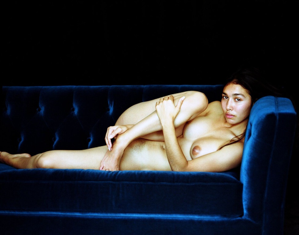 Jacqueline is a wederg playboy