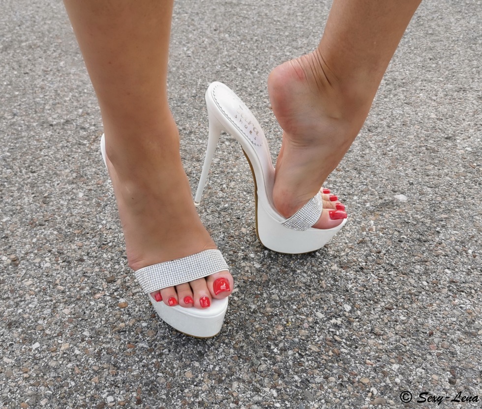 The moment of tightening the hub nut on Qashqai 1