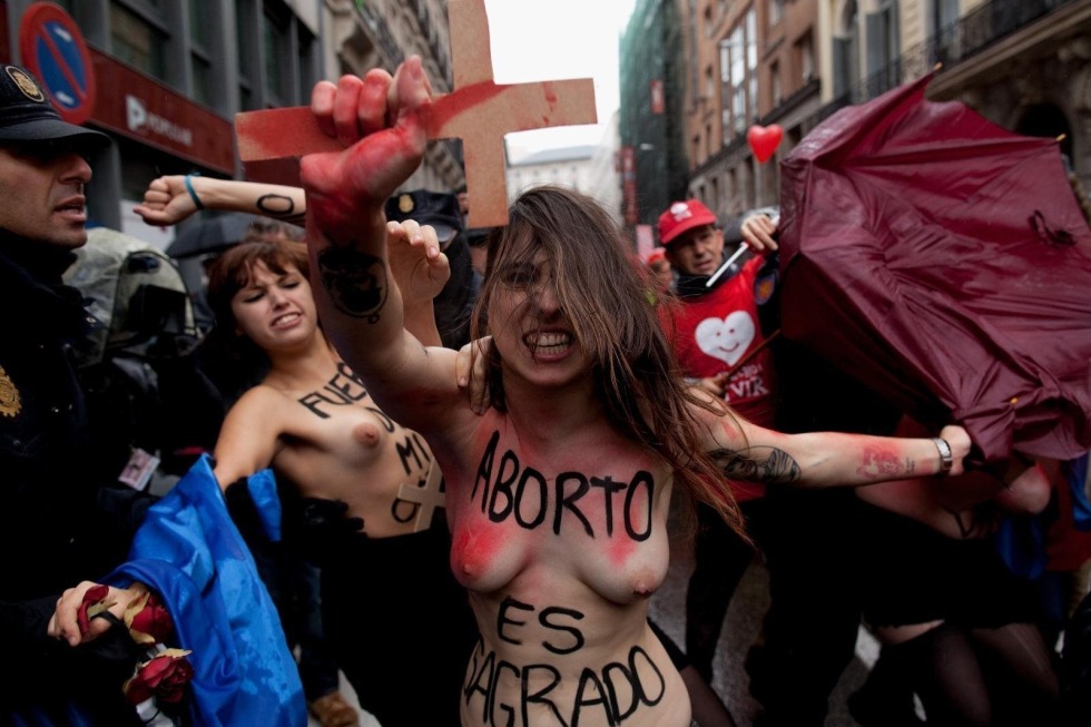 Naked Ukrainian feminists