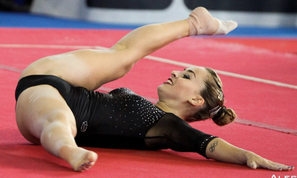 Oksana Grishina Shpagat