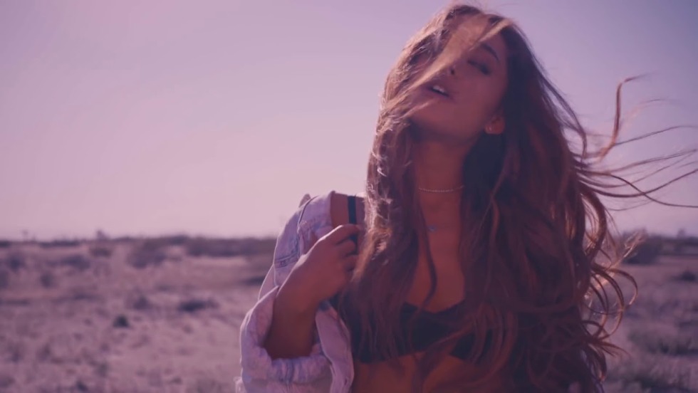 Ariana Grande Into You 2015