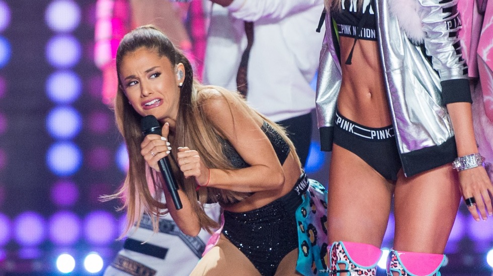 Ariana Grande on Victoria Sikret Mem