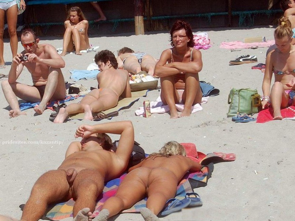 Naked parties on Ibiza