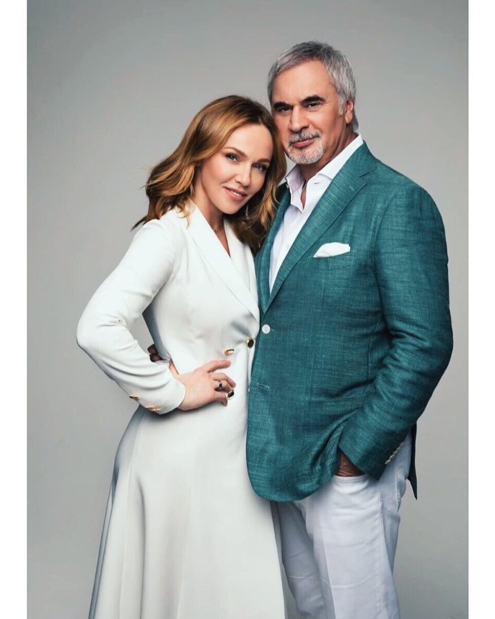 Dzhanabaeva with a newborn daughter