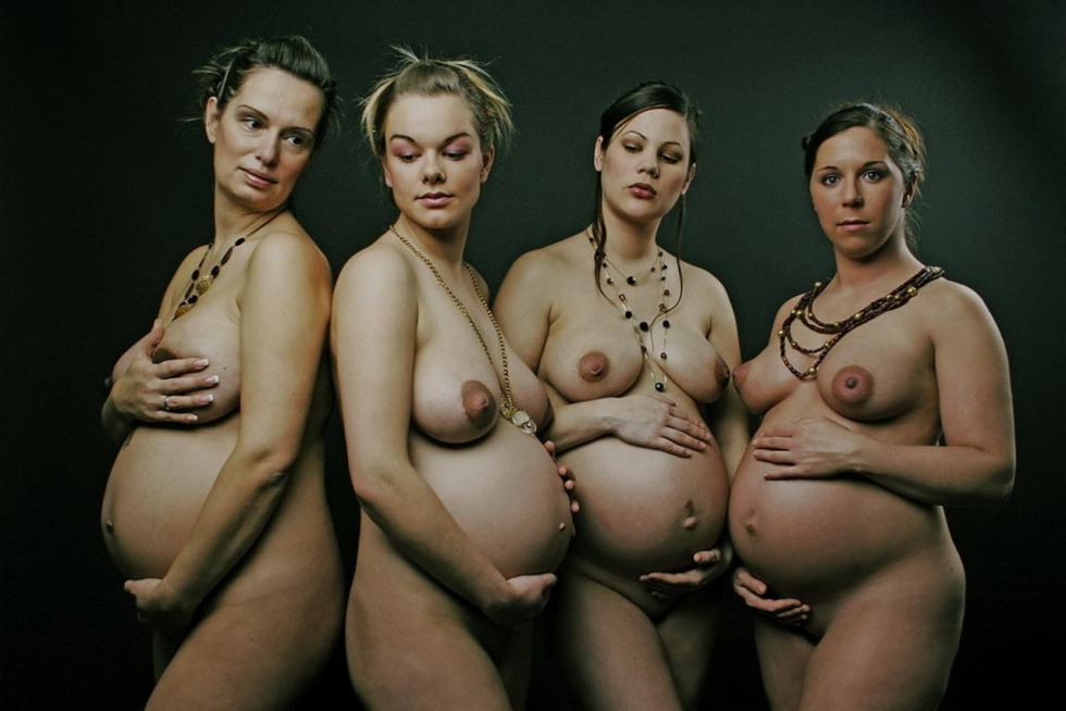 A lot of naked pregnant women