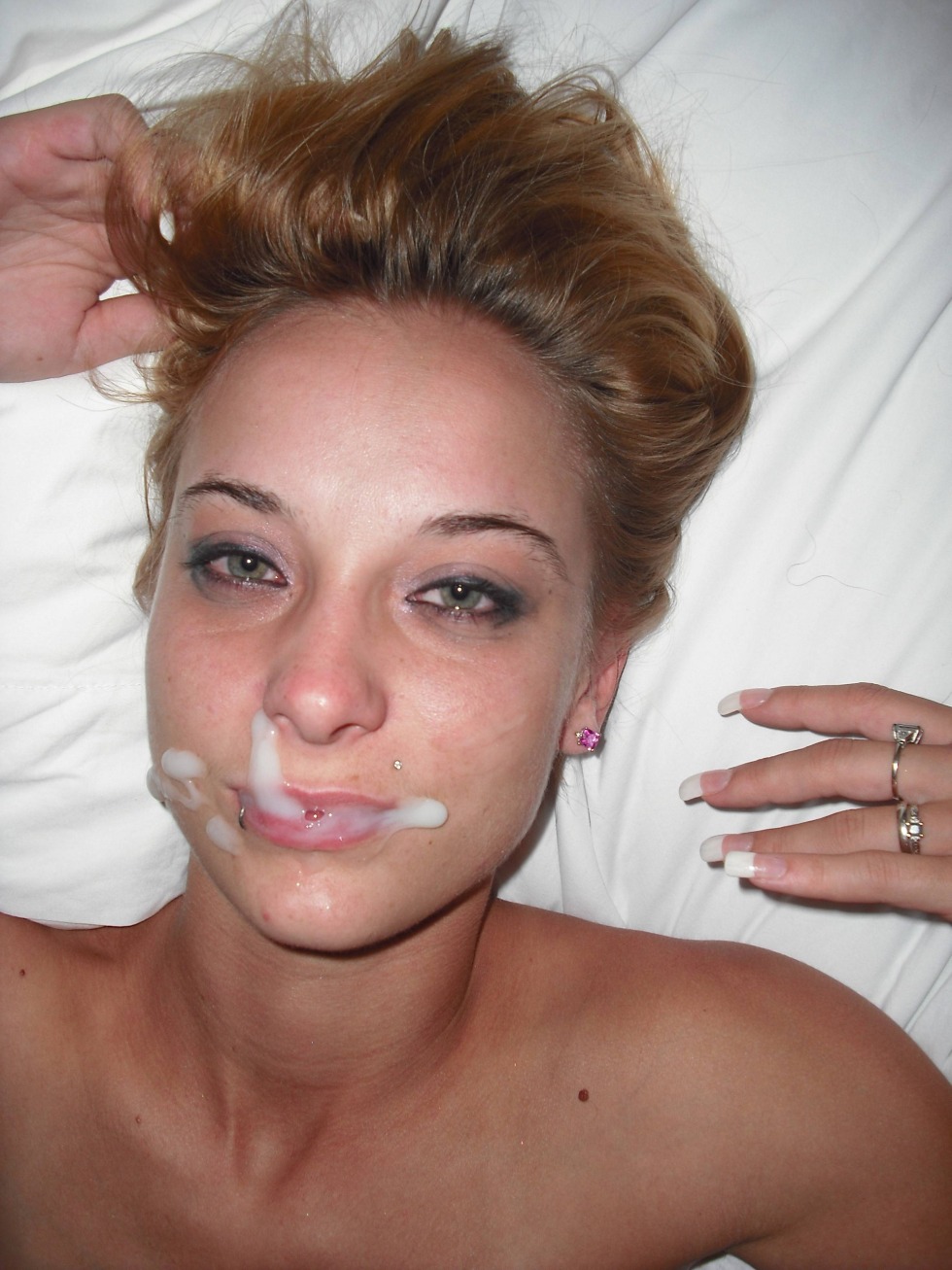 Russian wife finished on the face