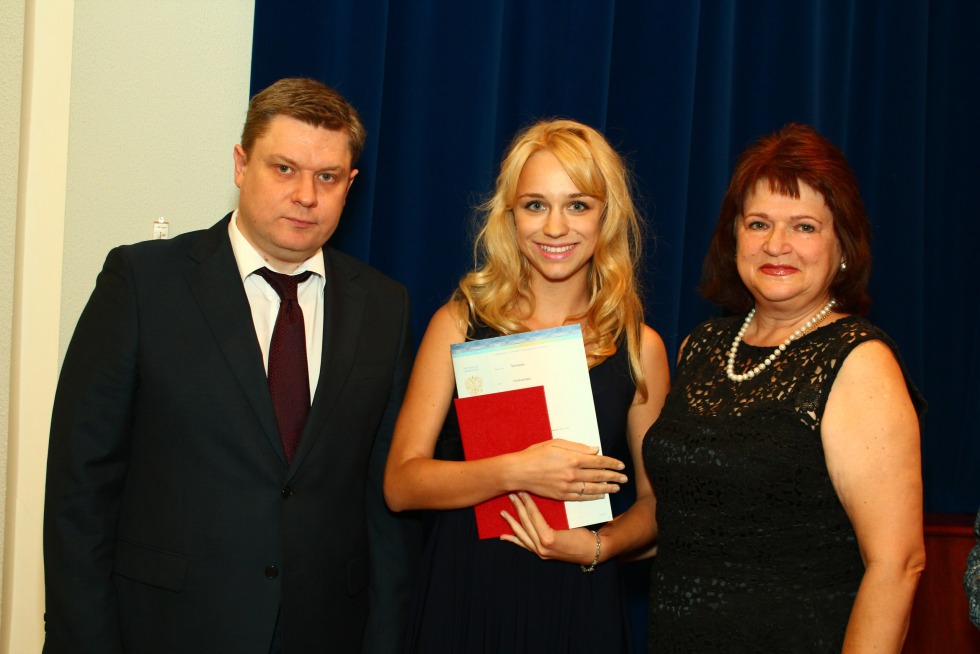 Mayer dograles 18+porn