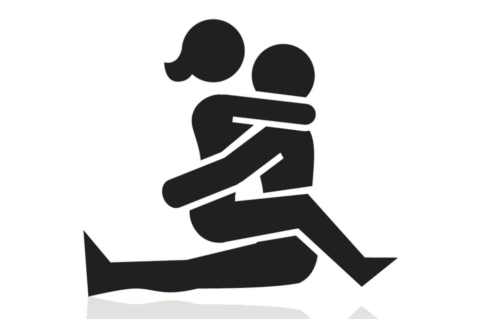 Mature brunette in nature fuck