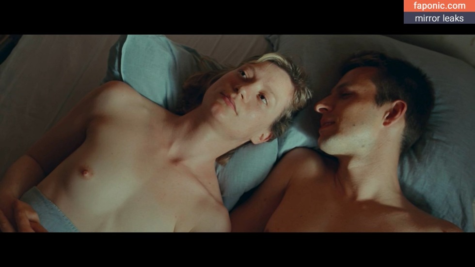 Mia Wasikowska bed scenes