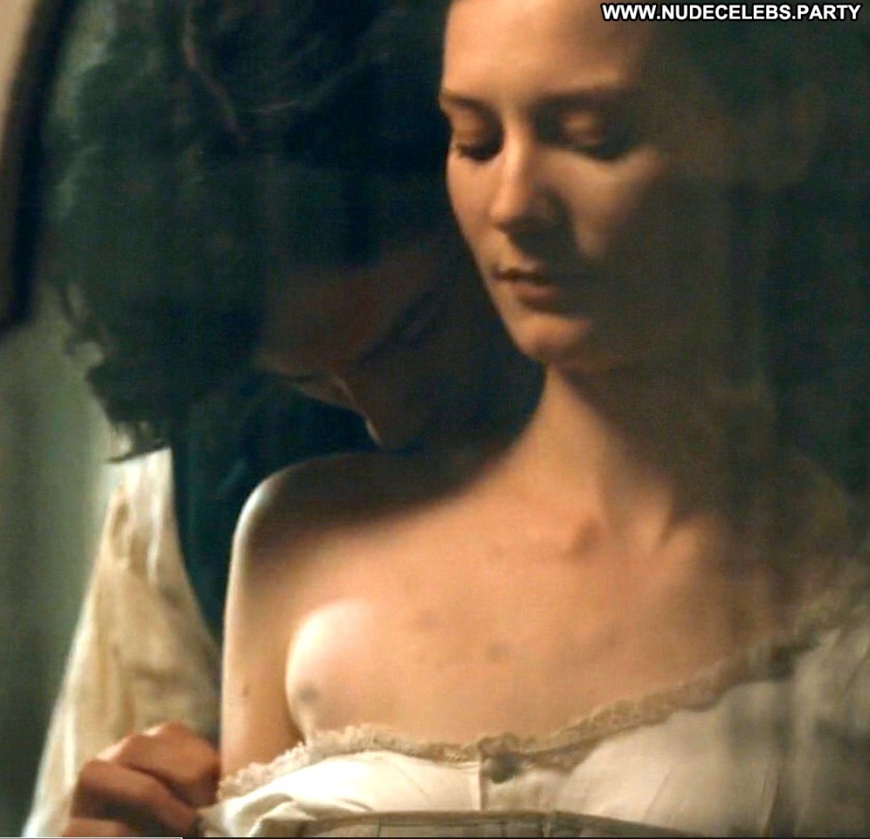 Mia Vasikovsk Erotic scenes