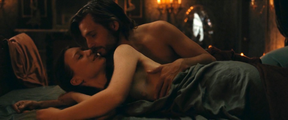 Mia Vasikovsk in underwear