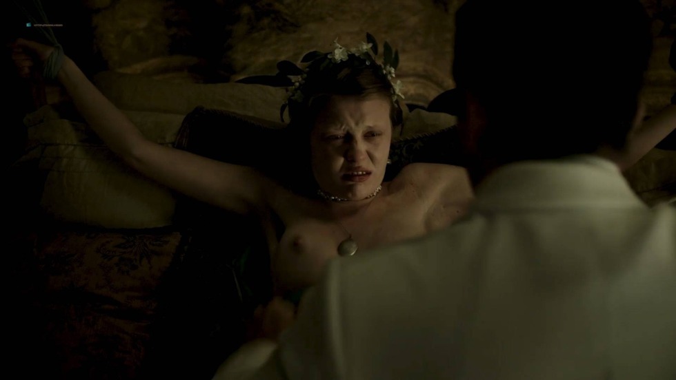 Mia Vasikovsk photo naked