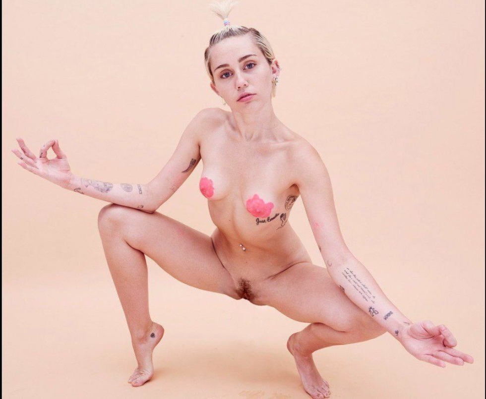 Britney Spears without paparazzi panties