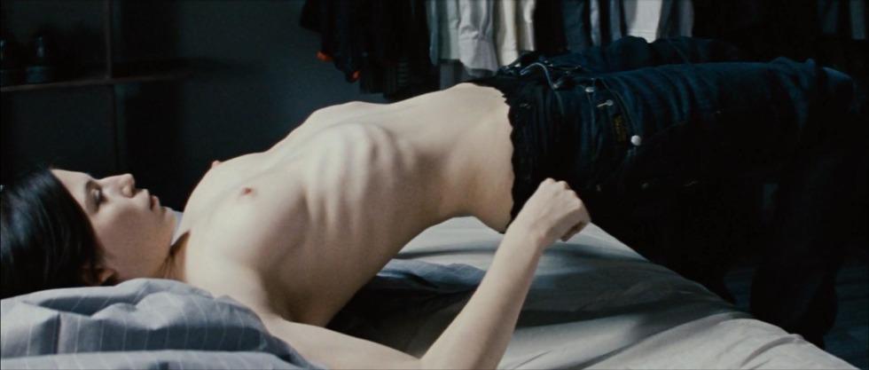 Trina Durholm Queen of Hearts / Trine Dyrholm Dronningen (2019) Nude