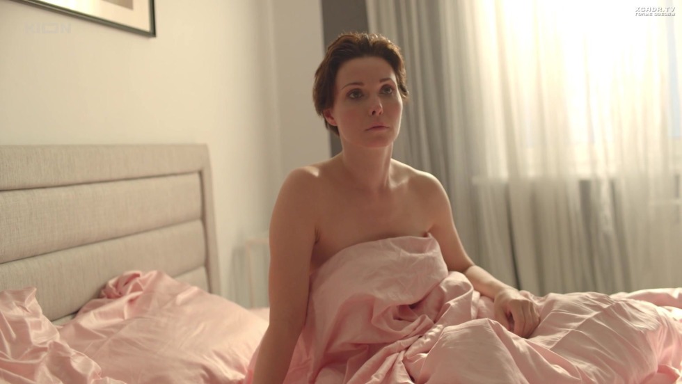 Alexandra Ursulyak bed scene
