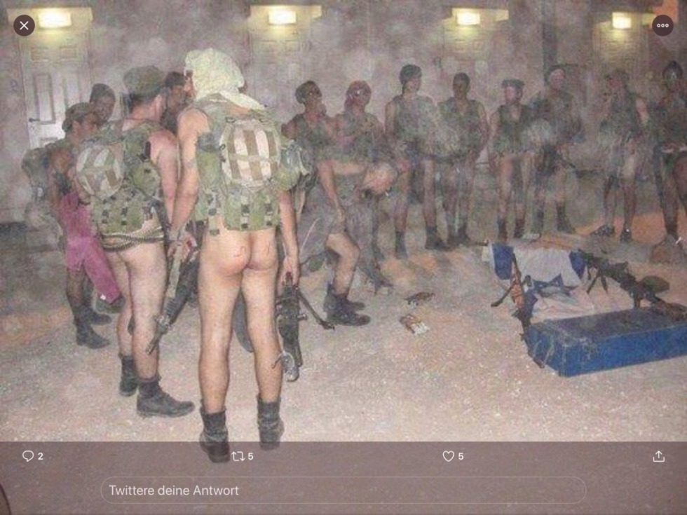Naked Syrian women