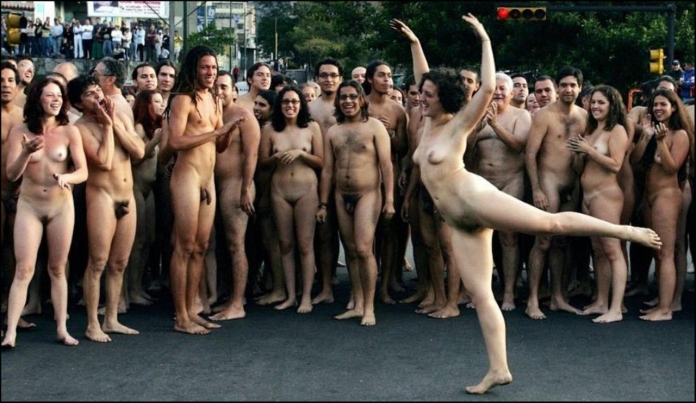 Naked women in the public soul