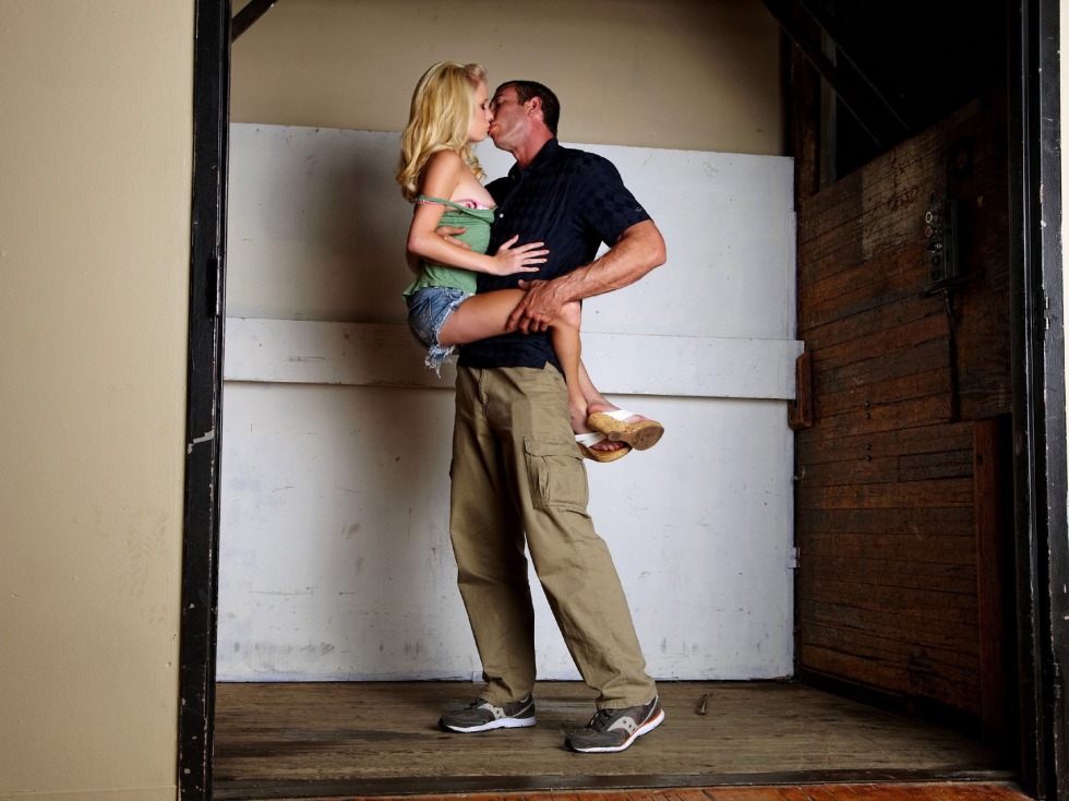 Wen backpacker Meet Tall Cock