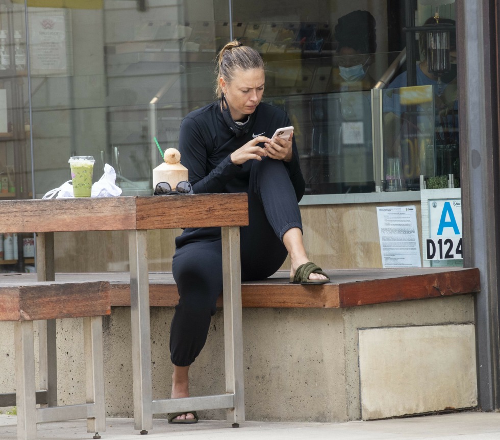 Maria Sharapova and Alexander Gilks on vacation