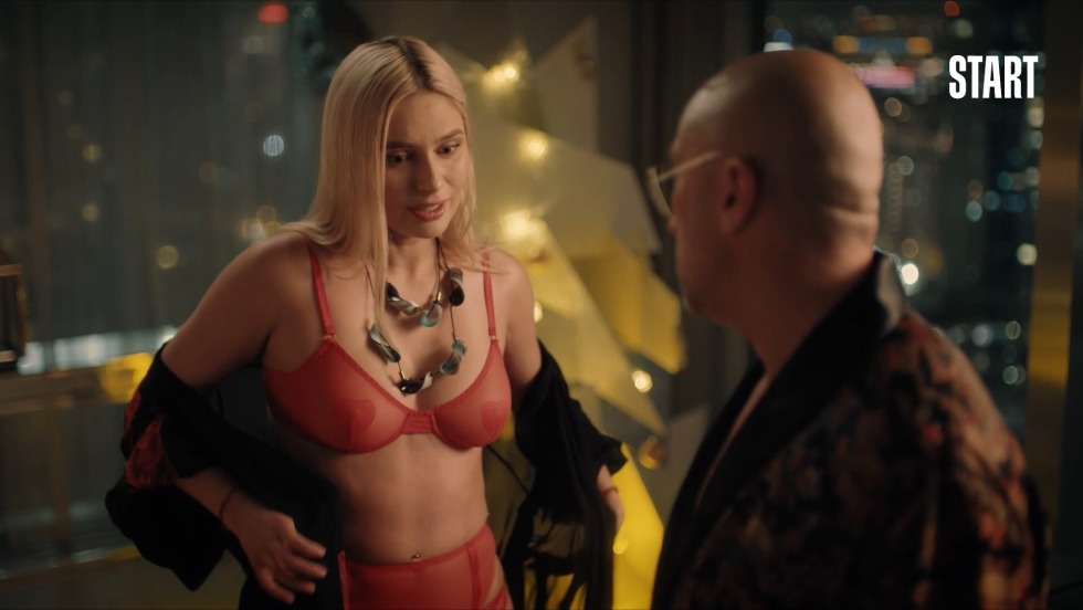 Angelina Strechin bed scenes