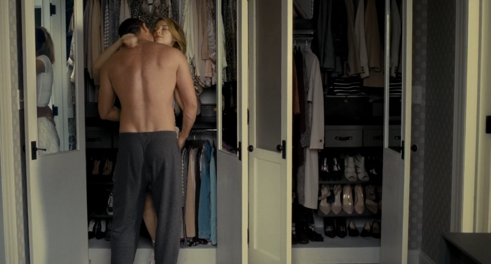 Photoshoot with a steam locomotive and suitcase