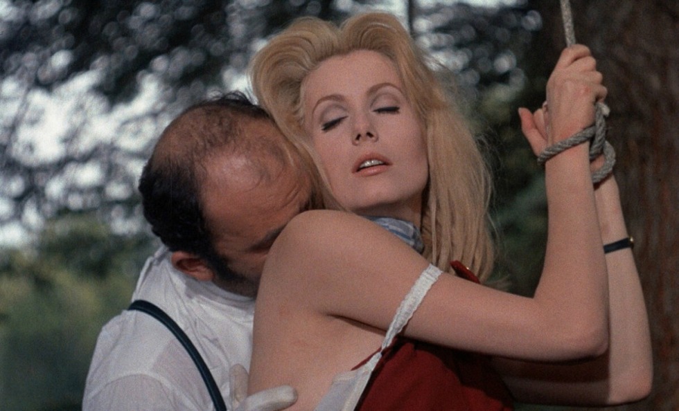 Film: Mom Being Examined