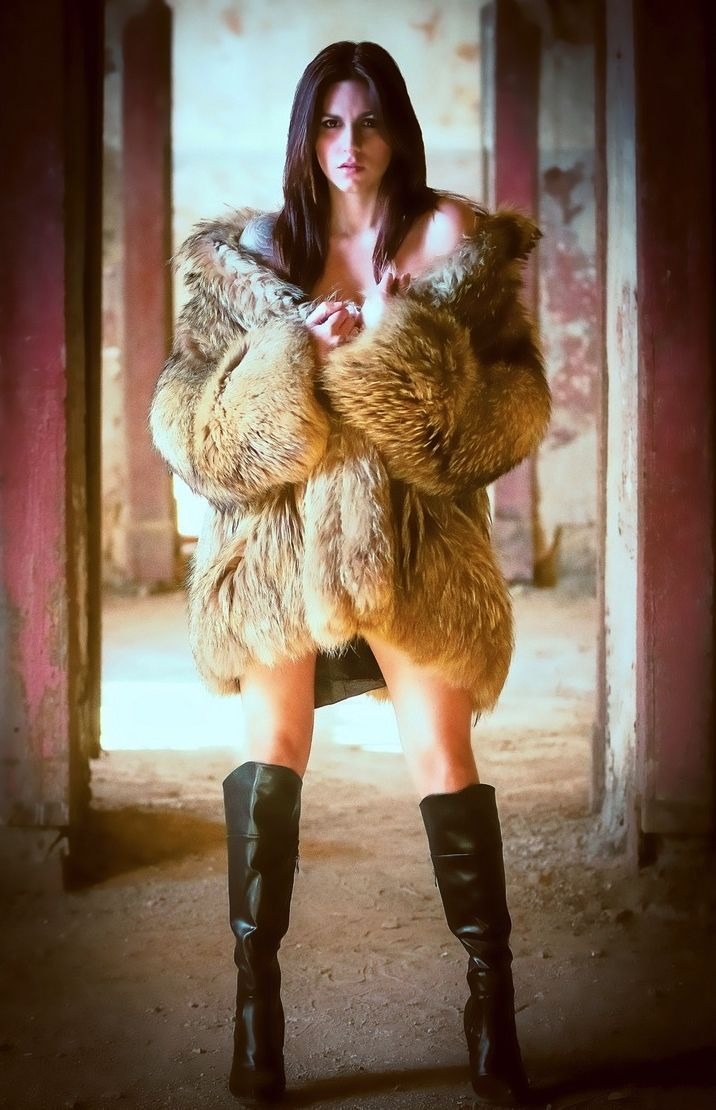 Erotic photos of Elena Furs