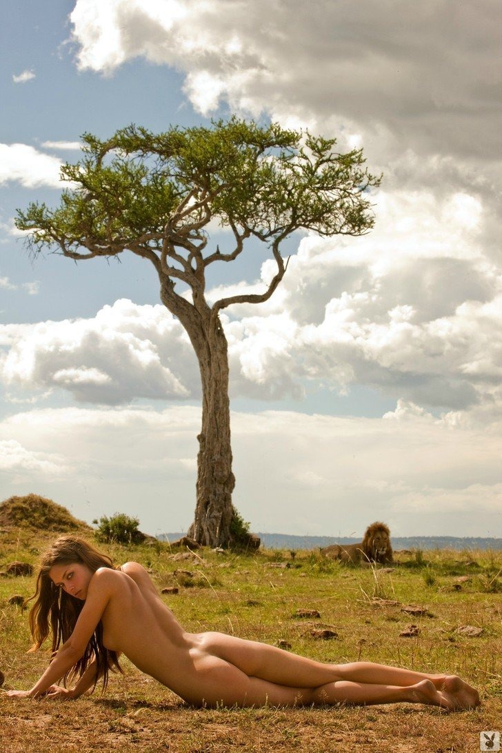 Naked women and naked men