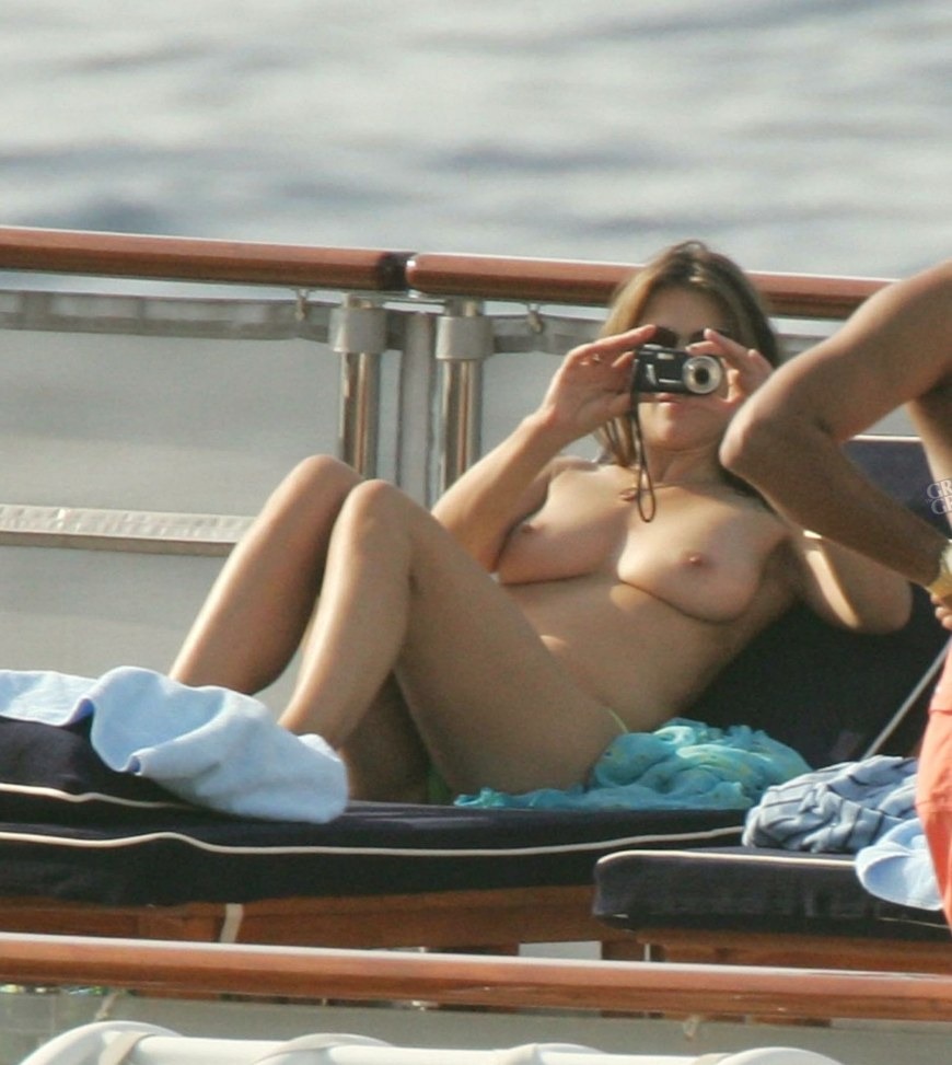 Naked Elizabeth Herley Gif