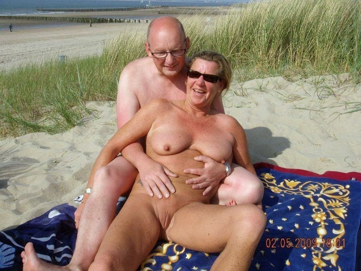 https://xphoto.name/porn/uploads/posts/2023-04/1680872333_xphoto-name-p-porn-old-and-old-at-the-nudist-beach-porn-12.jpg