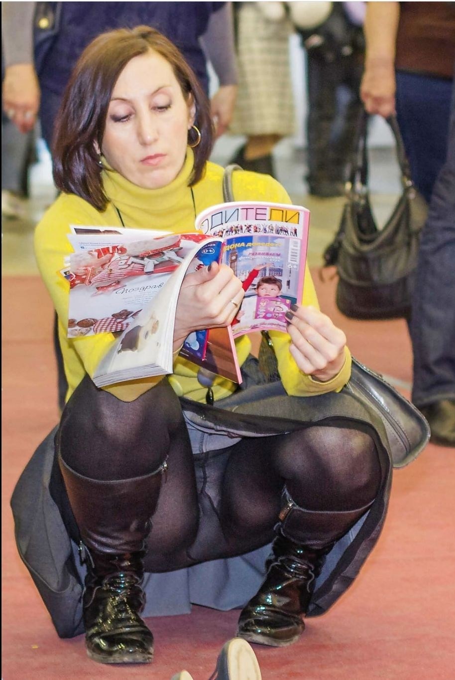 Naked without panties under the table