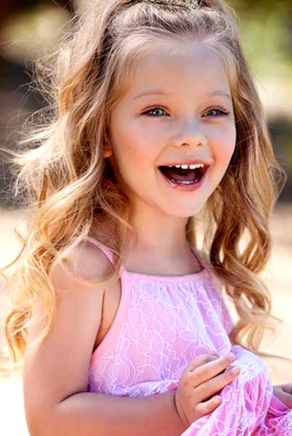 Little Girls' Pussies (85 photos)