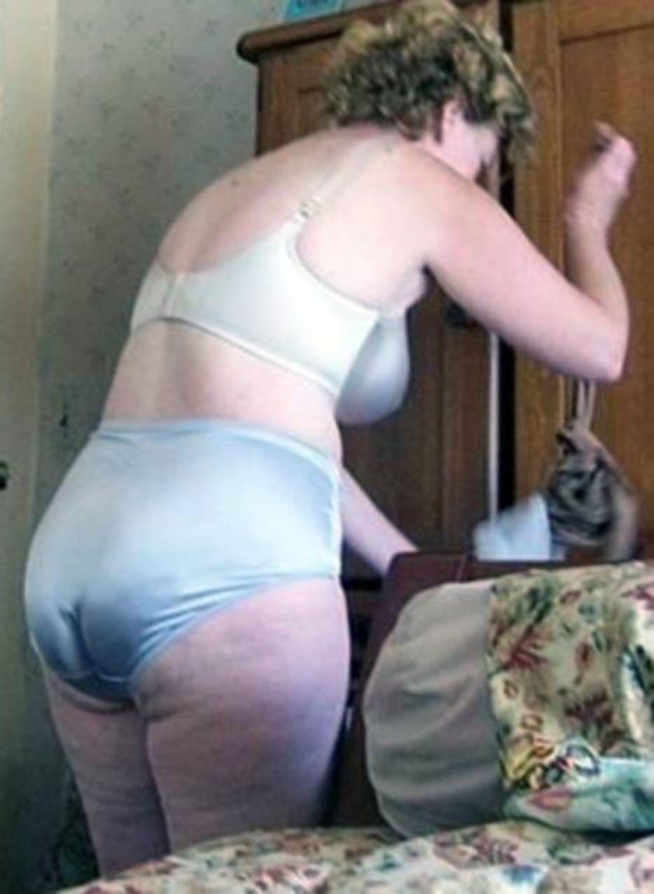 Elderly bbw in shorts