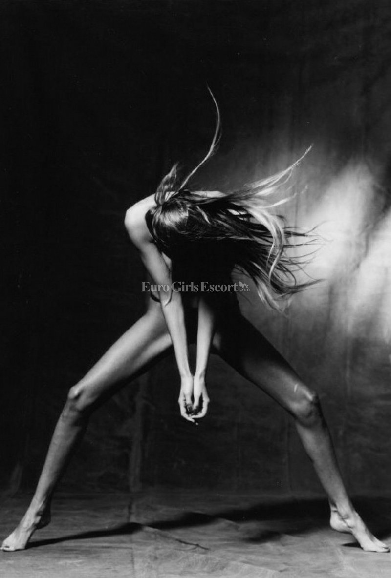 Marie Krymbreri Nude