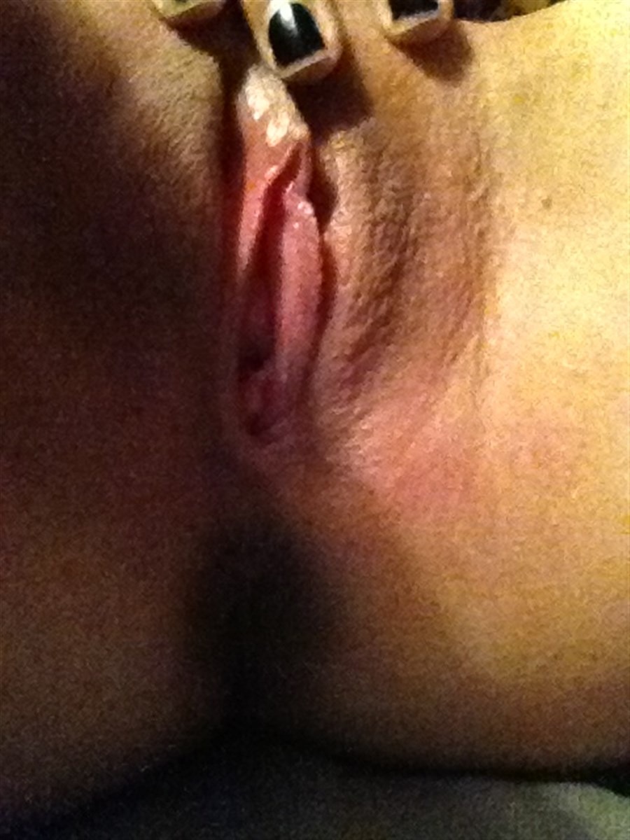 Naked pussy in the bathroom homemade