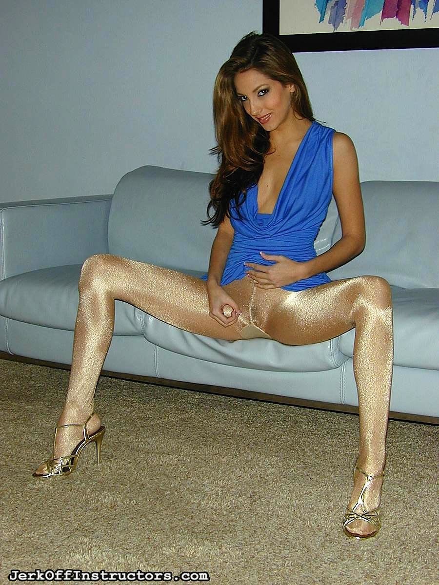 Girls in pantyhose without panties