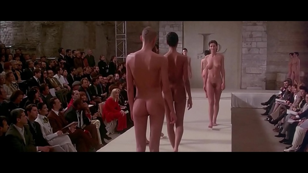 Beautiful shows of naked girls