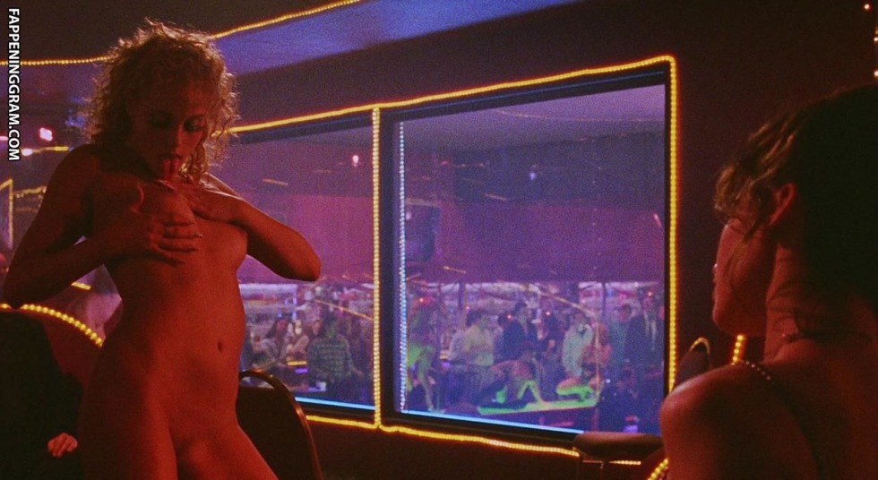 Naked Elizabeth Berkeley in high quality