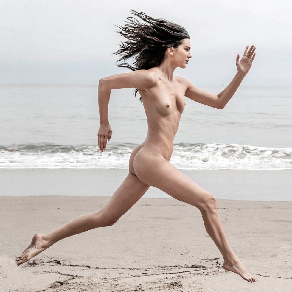 Kendall Jenner (Kendall Jenner) Nude